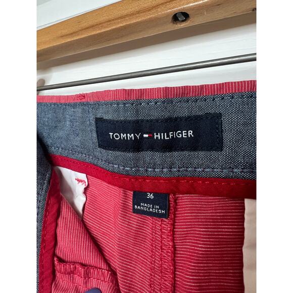 Tommy Hilfiger Men's Striped Red Chino Shorts with Pockets 100% Cotton Size 36 - Picture 4 of 8